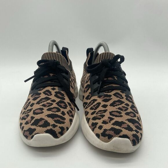 Womens Size 7.5 Skechers Ultra Flex Wild Expedition Shoes Leopard Print Sneakers - Picture 2 of 9